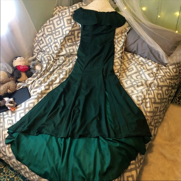 Prom/Formal Dress - Picture 1 of 8
